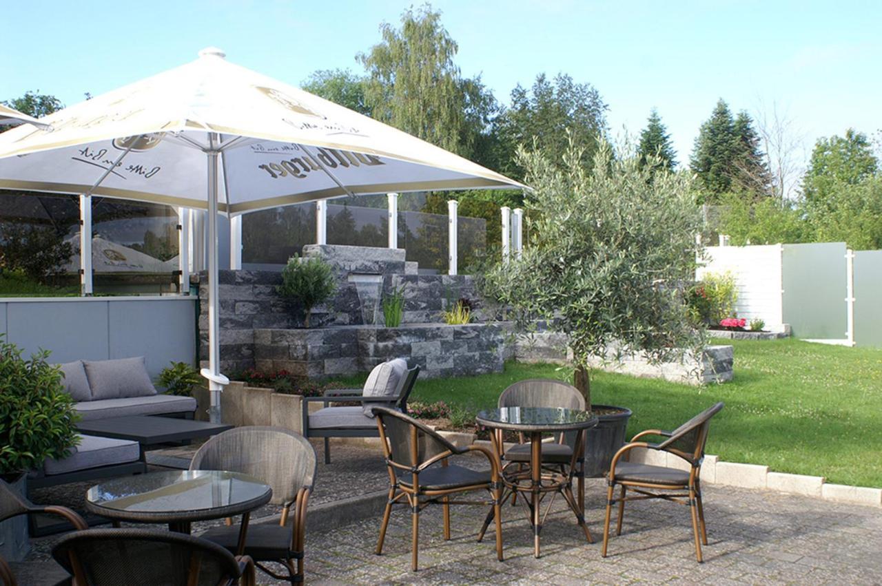 Haus Schieferstein Hotel Dahlem  Eksteriør billede