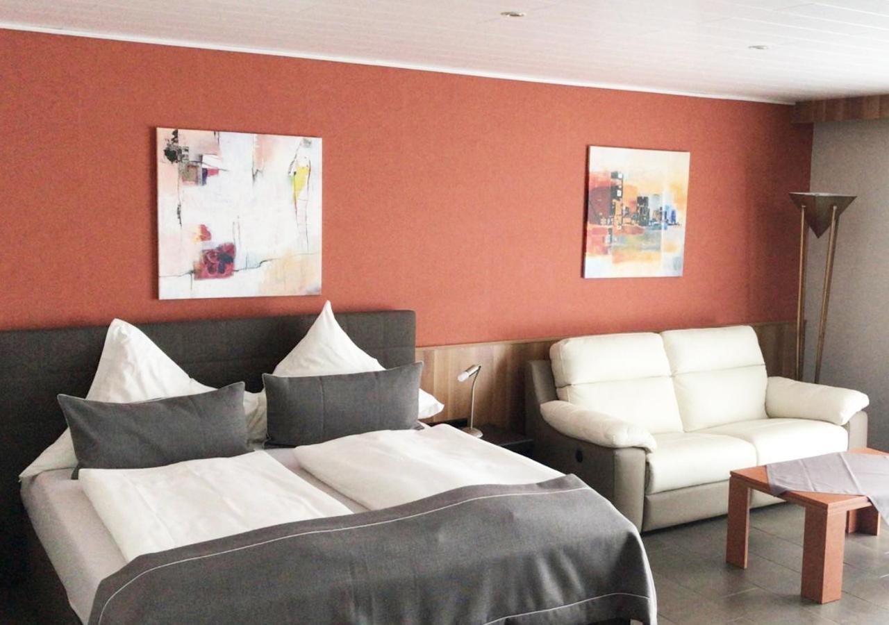 Haus Schieferstein Hotel Dahlem  Eksteriør billede