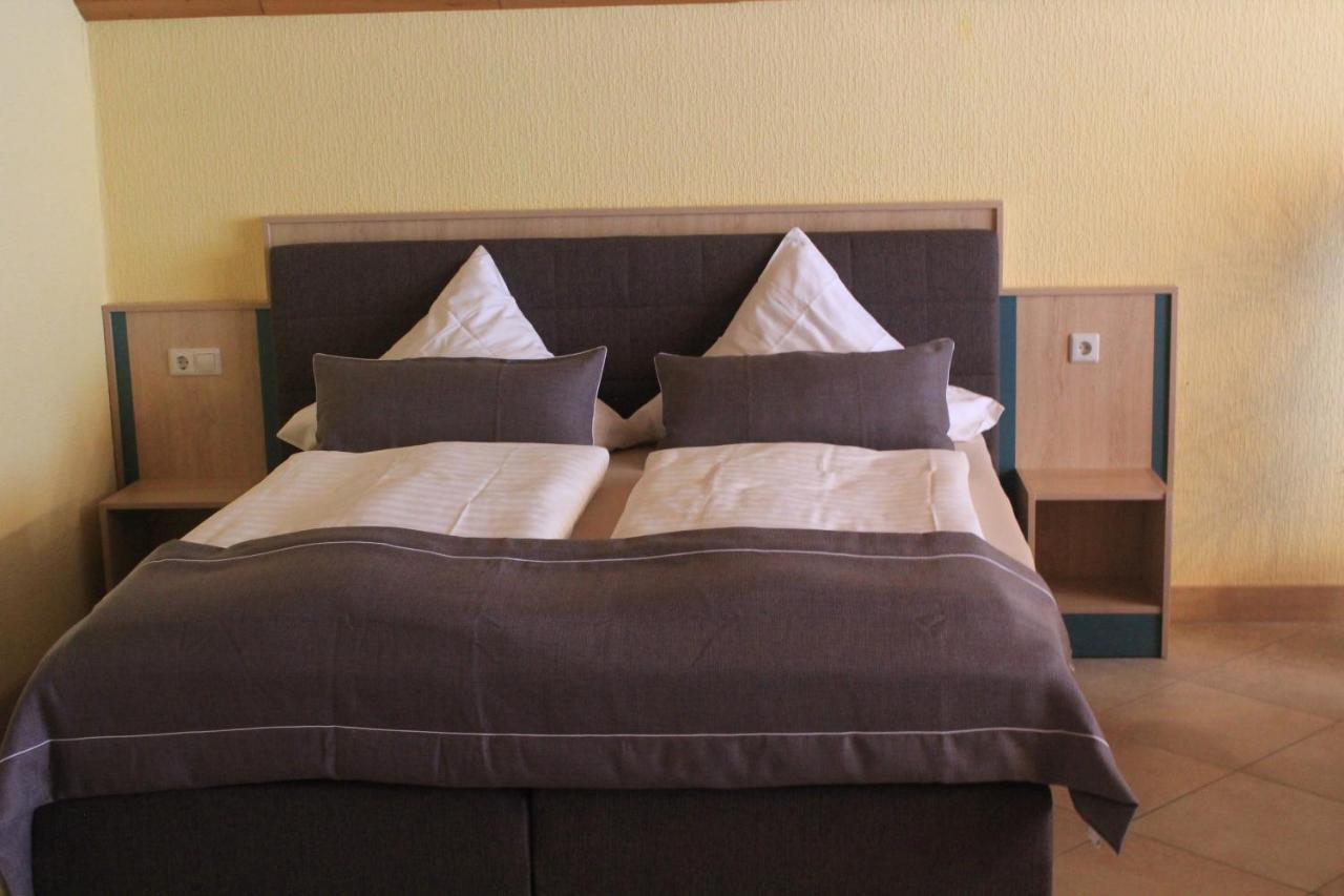Haus Schieferstein Hotel Dahlem  Eksteriør billede